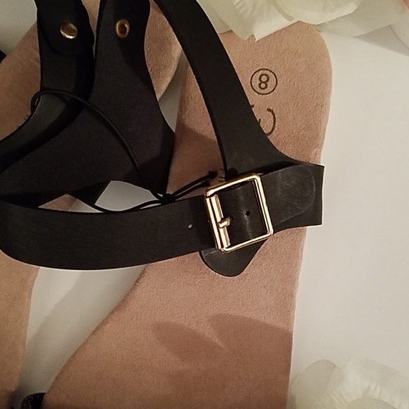 385 Fifth Black Sandals - Picture 6 of 7